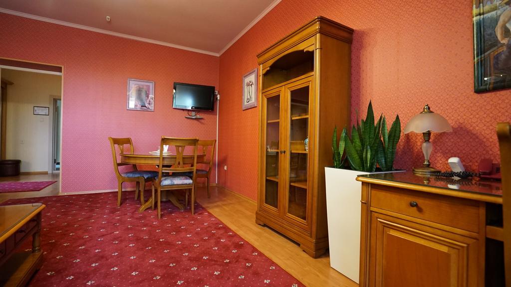 Mercury Hotel Harkiv Exterior foto