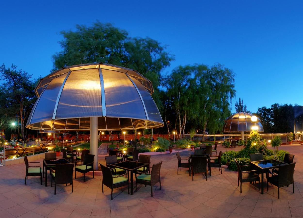 Mercury Hotel Harkiv Exterior foto