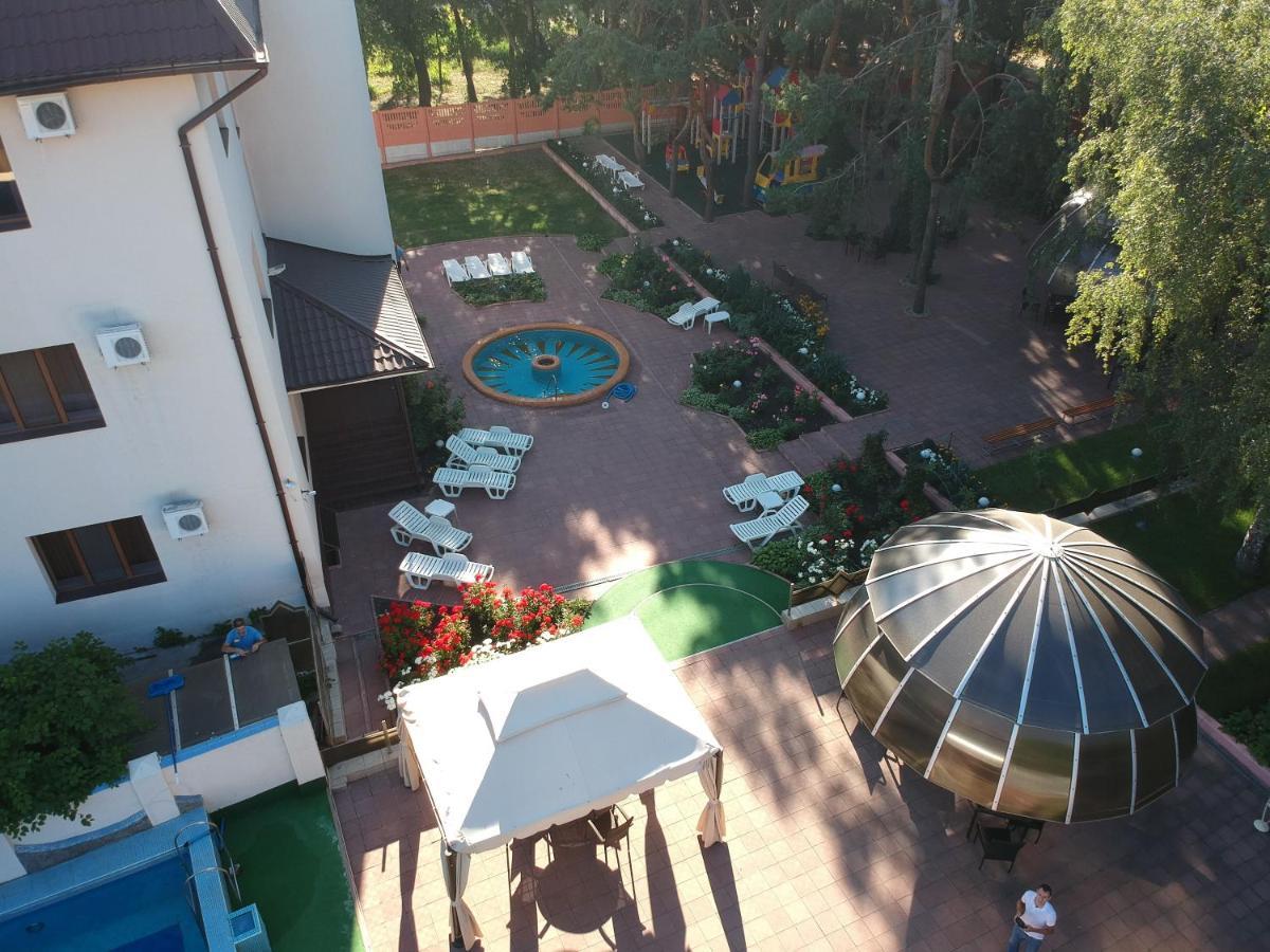 Mercury Hotel Harkiv Exterior foto